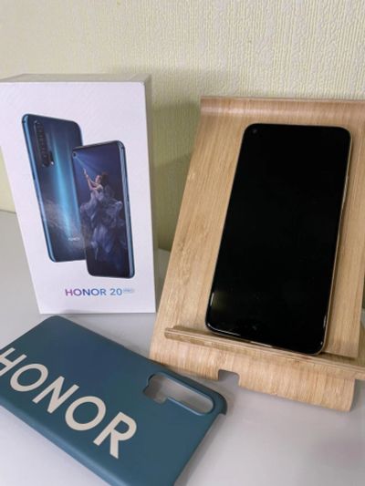 Лот: 18419674. Фото: 1. HONOR 20 pro 8/256. Смартфоны