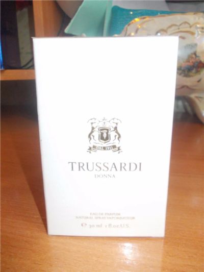 Лот: 8957448. Фото: 1. Donna от Trussardi 30мл Италия... Женская парфюмерия