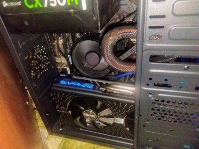 Лот: 16241073. Фото: 1. Видеокарта AMD Sapphire Radeon... Видеокарты
