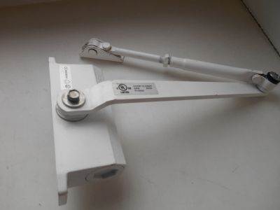 Лот: 20578050. Фото: 1. доводчик дверной Е-602 white. Фурнитура, комплектующие