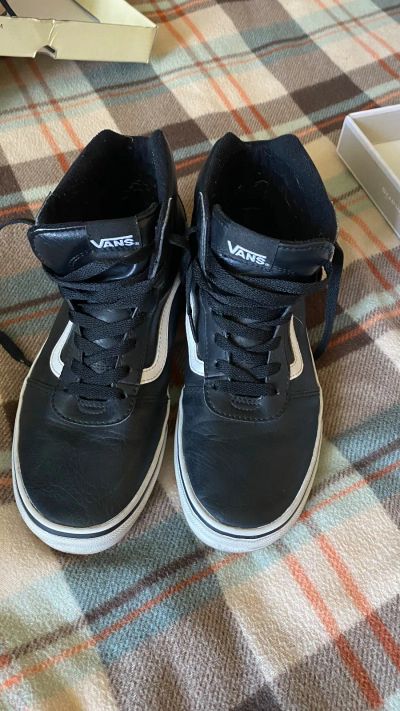 Лот: 23275084. Фото: 1. Кеды кожаные Vans. Кеды, кроссовки, слипоны