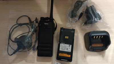 Лот: 21088525. Фото: 1. Рация Hytera HP705 uv. Рации, радиостанции