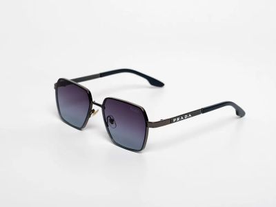 Лот: 21764883. Фото: 1. Очки Prada. Очки солнцезащитные