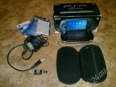 Лот: 345678. Фото: 1. PSP FAT полный комплект, прошита... Другое (игровые приставки, консоли, видеоигры)