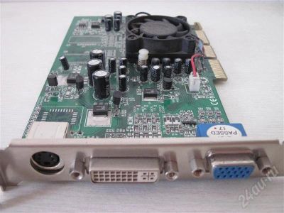 Лот: 681371. Фото: 1. AGP ATI Radeon 7500. Видеокарты