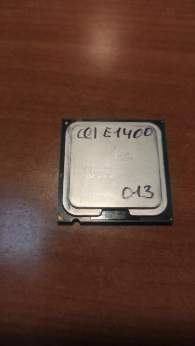 Лот: 21114766. Фото: 1. Процессор Intel Celeron E1400. Процессоры