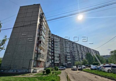 Лот: 20515219. Фото: 1. 2-комнатная квартира на ул. 9... Квартиры, студии