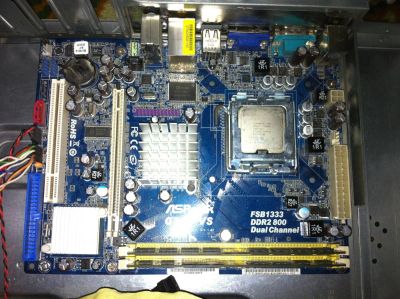Лот: 4272202. Фото: 1. Материнская плата ASRock G31M-VS... Материнские платы