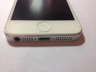Лот: 8334682. Фото: 1. IPhone 5 16gb Белый. Смартфоны
