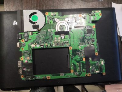 Лот: 17943639. Фото: 1. Материнская плата lenovo b560. Материнские платы