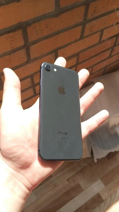 Лот: 11692022. Фото: 1. Продам Apple iPhone 8 64GB (серый... Смартфоны