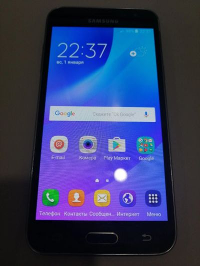 Лот: 15946185. Фото: 1. Смартфон Samsung Galaxy J3 (SM-J320F... Смартфоны