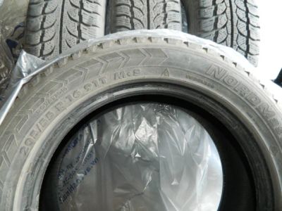Лот: 3383912. Фото: 1. Продам резину R-16 205/55. Шины