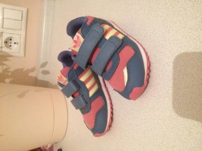 Лот: 5219476. Фото: 1. Кроссовки детские adidas 25 р-р. Кеды, кроссовки