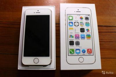 Лот: 6867988. Фото: 1. Продам iphone 5 s gold. Смартфоны
