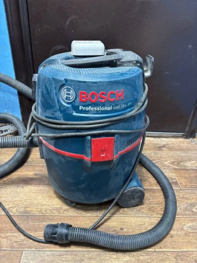 Лот: 25082007. Фото: 1. Строительный пылесос Bosch GAS... Электроинструмент