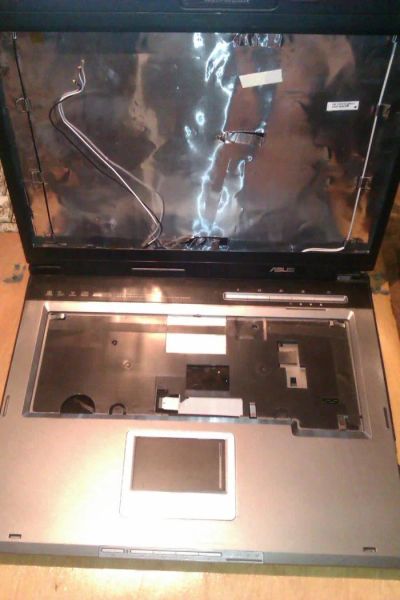 Лот: 4539838. Фото: 1. корпус asus a6vm с шарнирами. Корпуса, блоки питания
