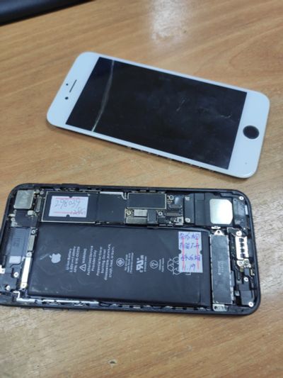 Лот: 20800819. Фото: 1. Iphone 7 не исправен. Смартфоны