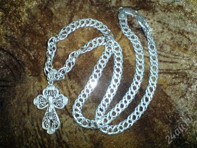 Лот: 265390. Фото: 1. Серебрянная цепочка с крестом. Цепочки