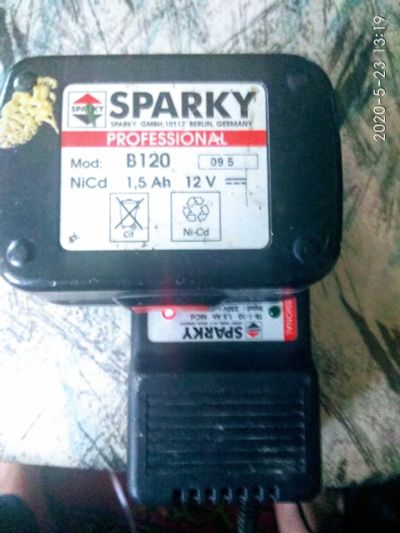 Лот: 16054328. Фото: 1. зарядное для шуруповерта Sparky... Электроинструмент