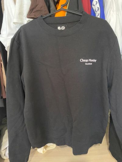Лот: 18004786. Фото: 1. Cheap Monday свитшот L. Свитеры, толстовки, худи