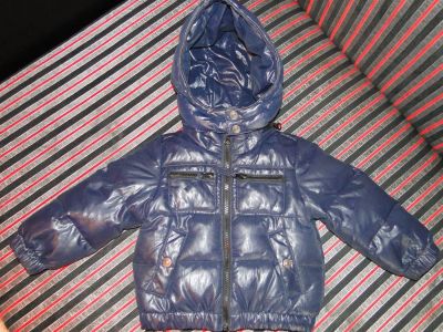 Лот: 3890317. Фото: 1. Пуховик Benetton 9-18 месяцев. Верхняя одежда