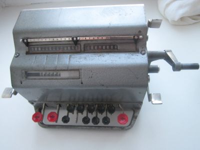 Лот: 18627178. Фото: 1. Счетная машинка 1977г. Другое (антиквариат)
