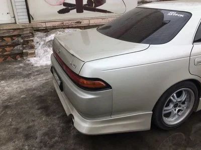 Лот: 11047571. Фото: 1. Спойлер на Toyota mark 2 90 марк... Детали тюнинга