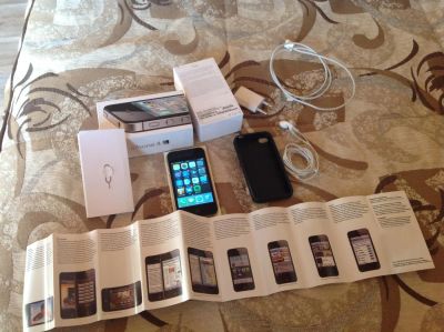 Лот: 4599184. Фото: 1. Iphone 4s в хорошем состоянии... Смартфоны