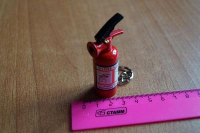 Лот: 5956198. Фото: 1. Зажигалка в виде огнетушителя... Зажигалки, спички, пепельницы