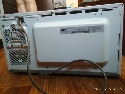 Лот: 15456848. Фото: 1. Микроволновая печь samsung. Микроволновки, мини-печи