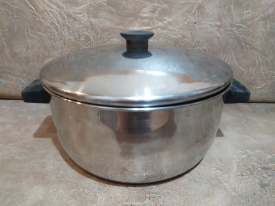 Лот: 7234516. Фото: 1. Кастрюля с ручками и крышкой 4... Кастрюли