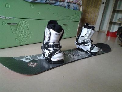 Лот: 3471627. Фото: 1. сноуборд Black Fire Royal Flush... Комплект в сборе