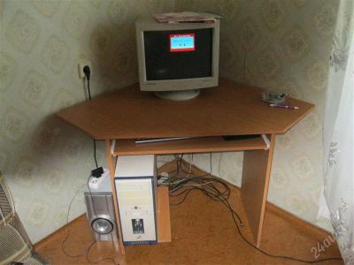 Лот: 1233772. Фото: 1. компьютерный стол. Стойки и тумбы для аппаратуры