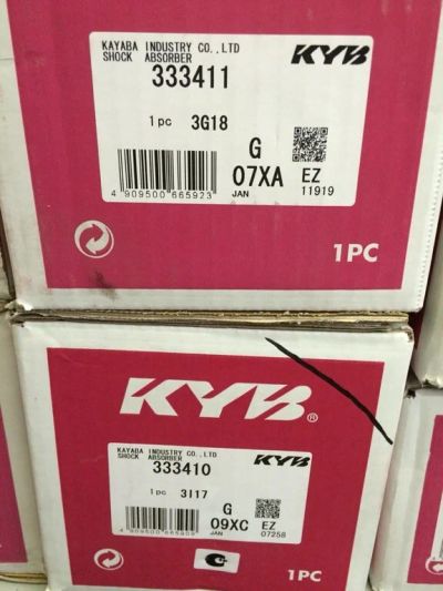 Лот: 5188558. Фото: 1. Стойка передняя KYB 333411 333410... Ходовая, подвеска, рулевое управление
