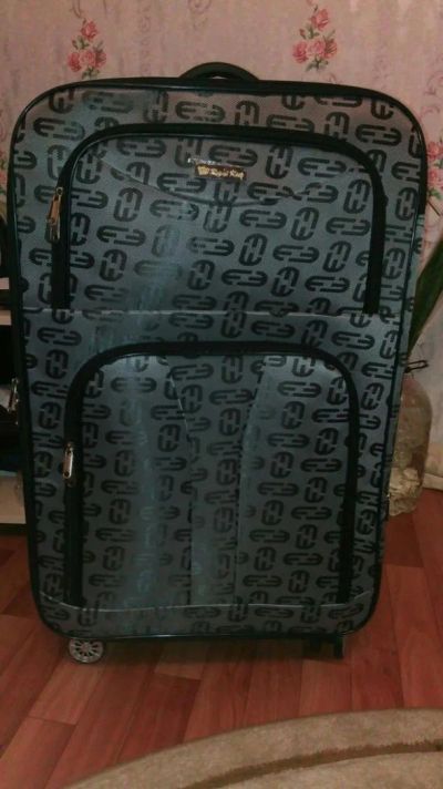 Лот: 10205395. Фото: 1. Новый чемодан - 26 дюймов. Чемоданы и сумки дорожные