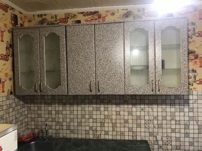 Лот: 20592770. Фото: 1. Кухонные шкафы навесные. Фартуки для кухни