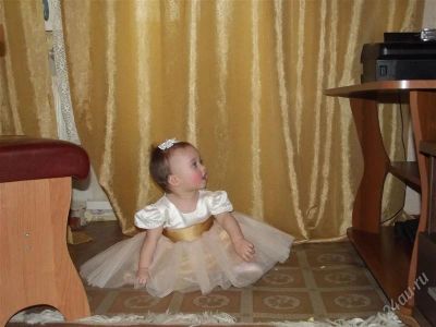 Лот: 1639791. Фото: 1. Очень красивое,нарядное,пышное... Платья, сарафаны