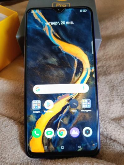 Лот: 20225358. Фото: 1. realme 3 pro. Смартфоны