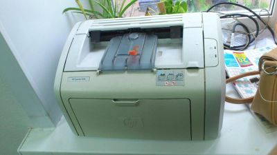 Лот: 5044373. Фото: 1. продам принтер HP LASErJET 1018. Лазерные принтеры