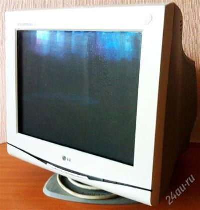 Лот: 1109981. Фото: 1. Монитор LG F700B. ЭЛТ-мониторы