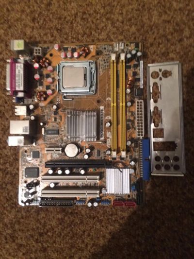 Лот: 19667299. Фото: 1. asus p5gc-mx/1333+ e8400 core... Материнские платы
