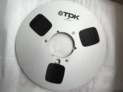 Лот: 7885529. Фото: 1. Катушка TDK 1000m. Аудиозаписи