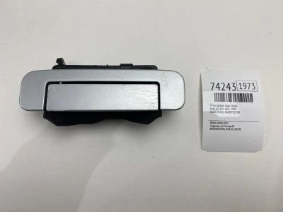 Лот: 21111949. Фото: 1. Ручка двери Audi A8 1998 4A0839206... Кузов