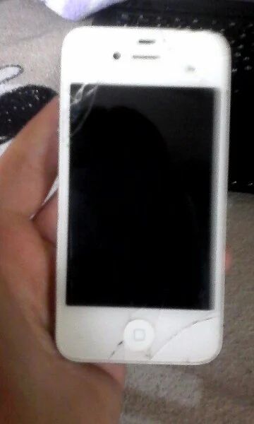 Лот: 6656226. Фото: 1. Iphone 4 под ремонт или на запчасти. Смартфоны