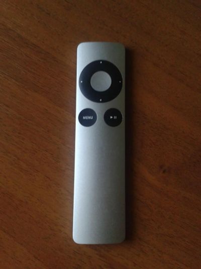 Лот: 7769078. Фото: 1. Пульт ДУ apple. Пульты ДУ