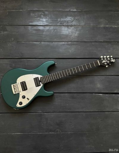 Лот: 18550065. Фото: 1. Ernie Ball Music Man Sub 1 USA. Гитары