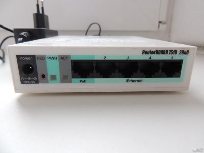Лот: 13038623. Фото: 1. Маршрутизатор Mikrotik RB751U-2HnD. Маршрутизаторы (роутеры)
