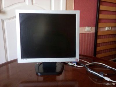 Лот: 8382752. Фото: 1. монитор samsung 17. ЖК-мониторы