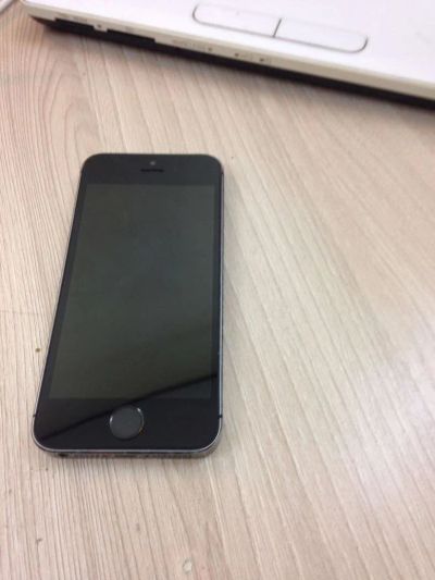 Лот: 9270398. Фото: 1. iphone 5s 16g . Другое (смартфоны, связь, навигация)